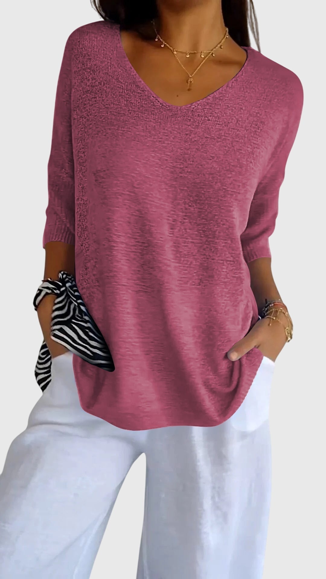 Cassandra™ | Elegantní top s V výstřihem