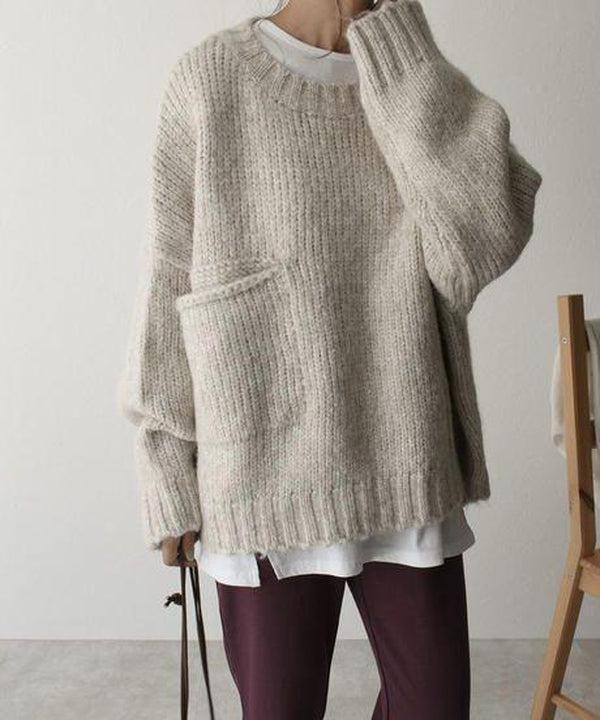 Noëlle - Oversized svetr v barvě slonové kosti s přední kapsou