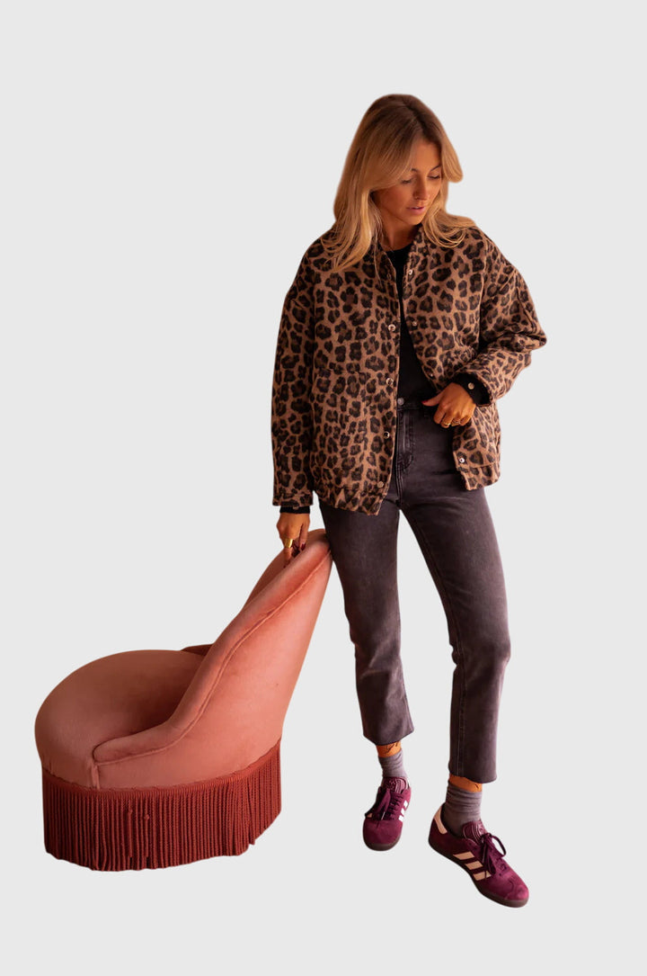 Elodie | Stylová bunda s leopardím potiskem