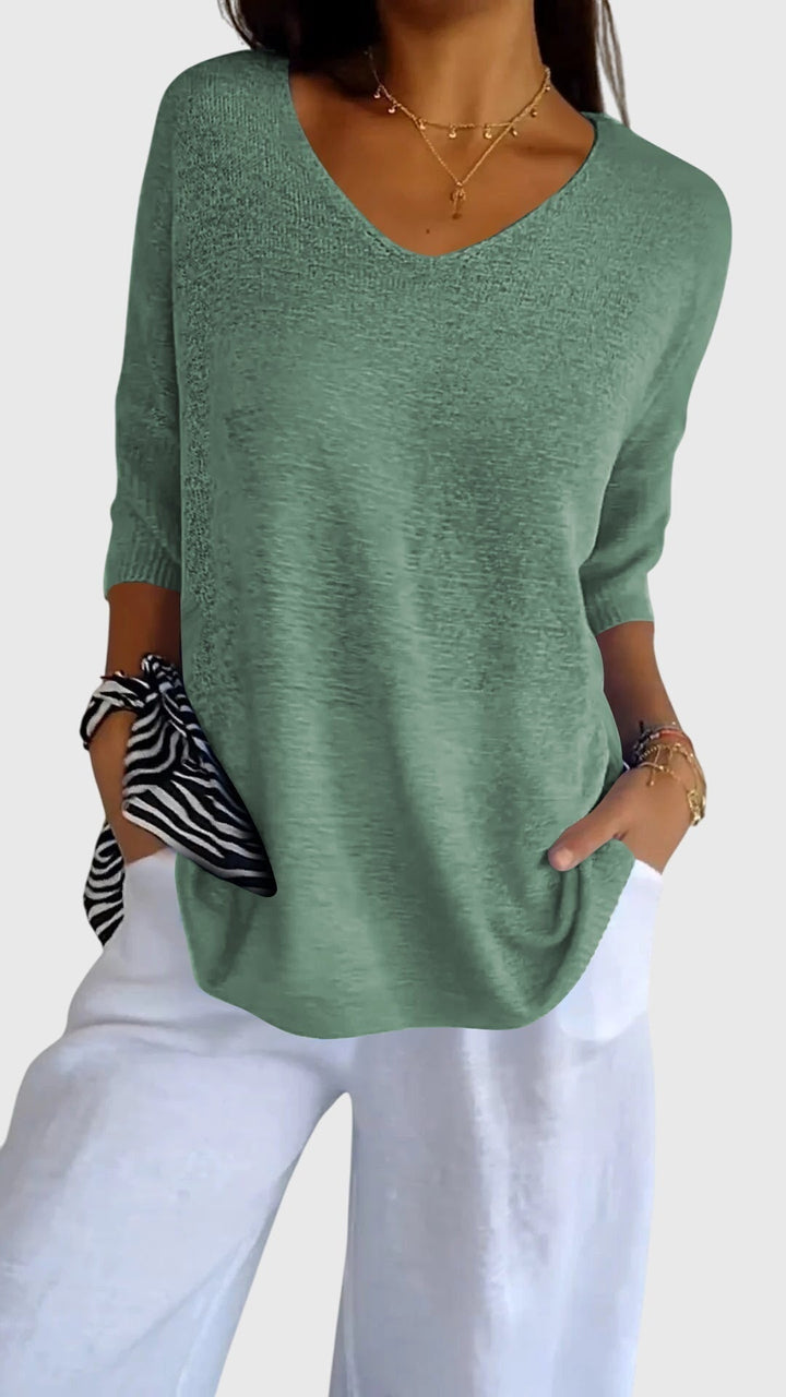 Cassandra™ | Elegantní top s V výstřihem