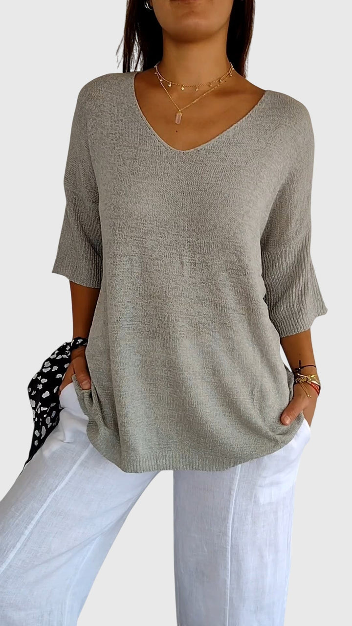 Cassandra™ | Elegantní top s V výstřihem
