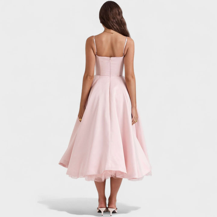 Šaty Clara – Retro Elegance